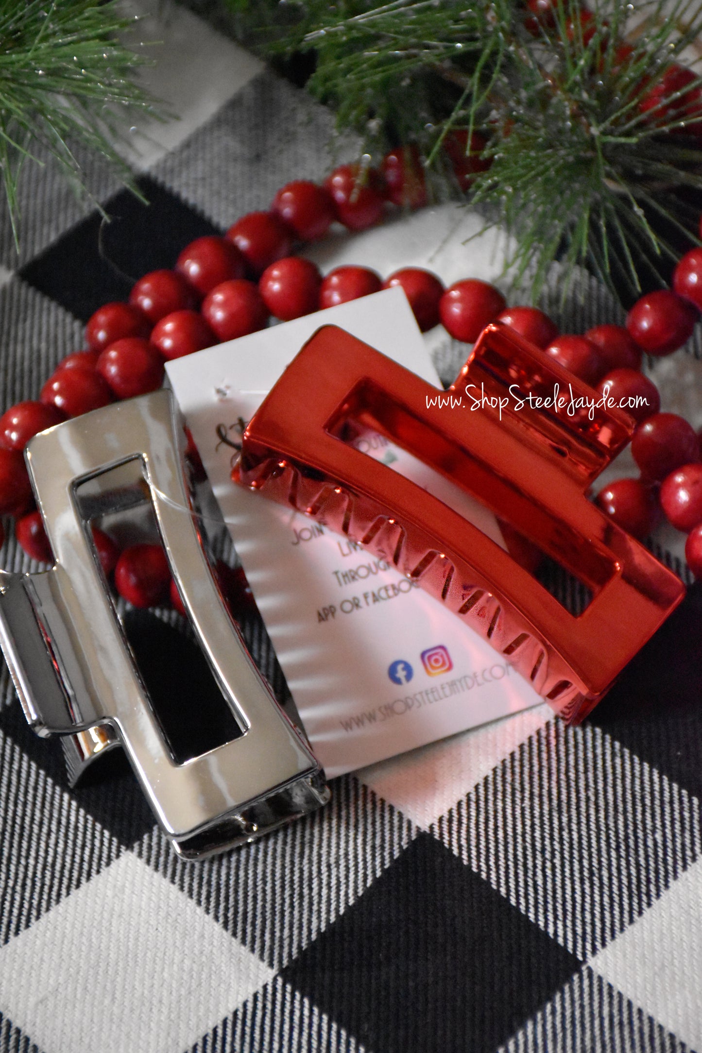 Retro Vibes Claw Clip 2-Pack {Metallic Red/Gunmetal}