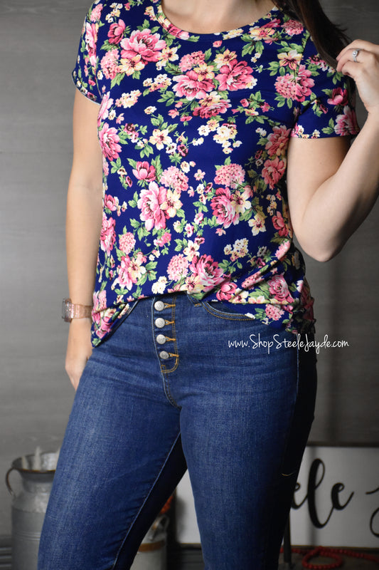 Jaycee Floral Top {Navy} CLEARANCE