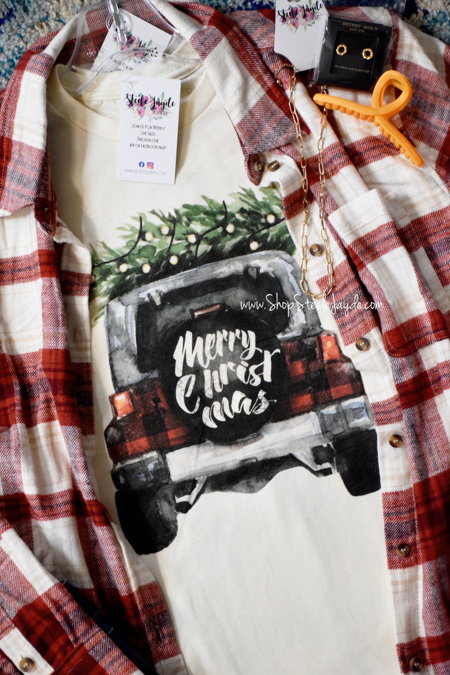 Merry Christmas Plaid Jeep Graphic Tee