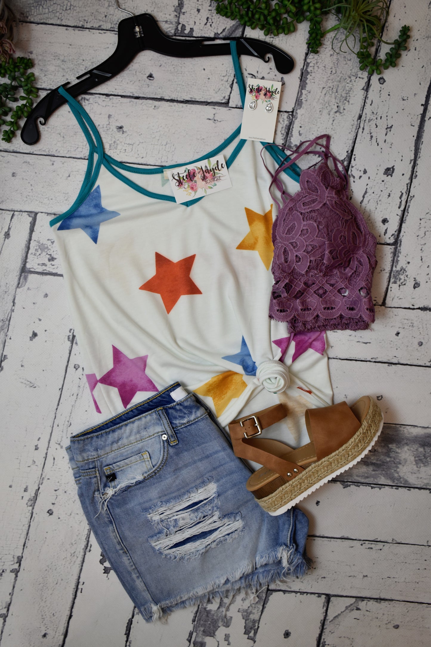 Contrast Piping Star Tank {Ivory}