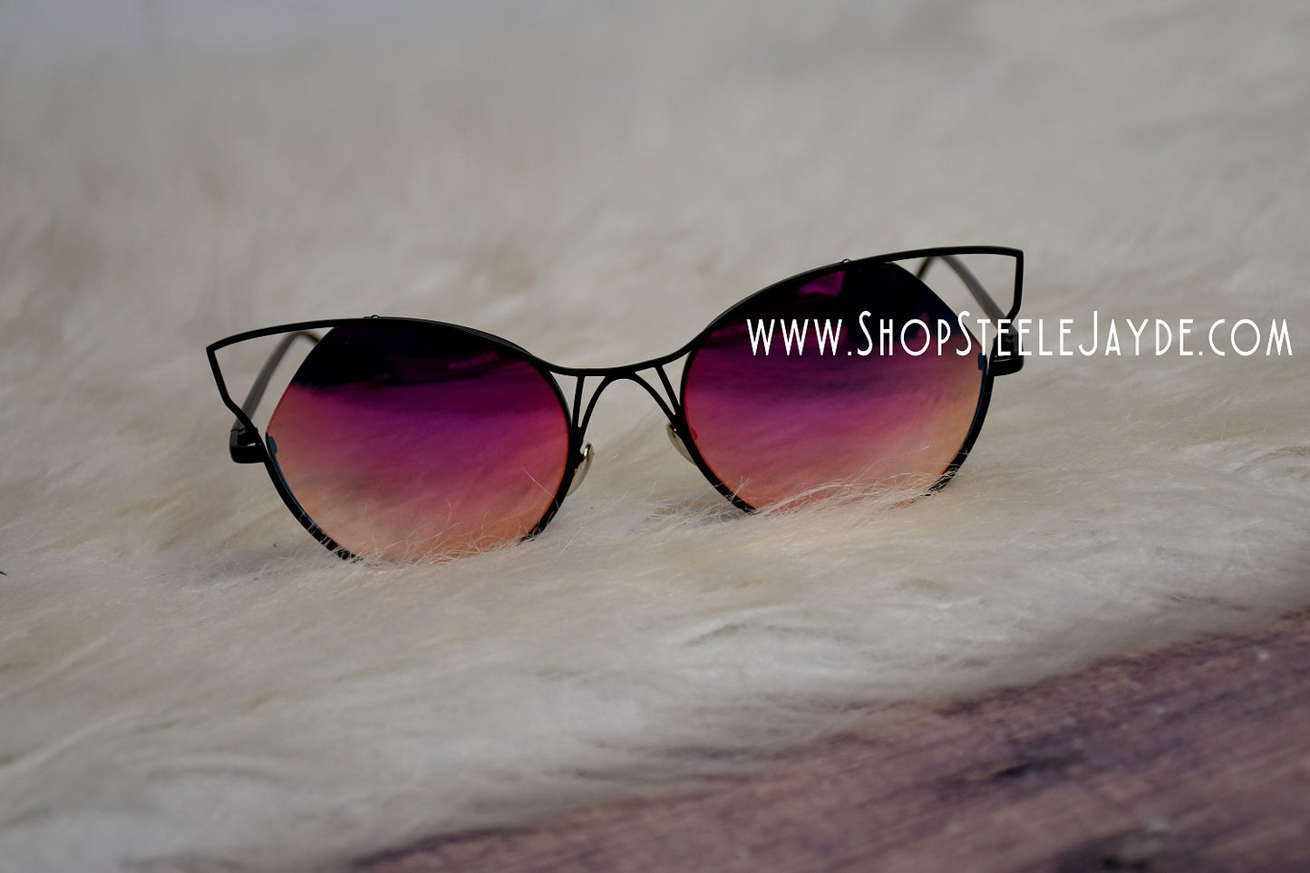 Sinful Cateye Sunglasses {Fuchsia}
