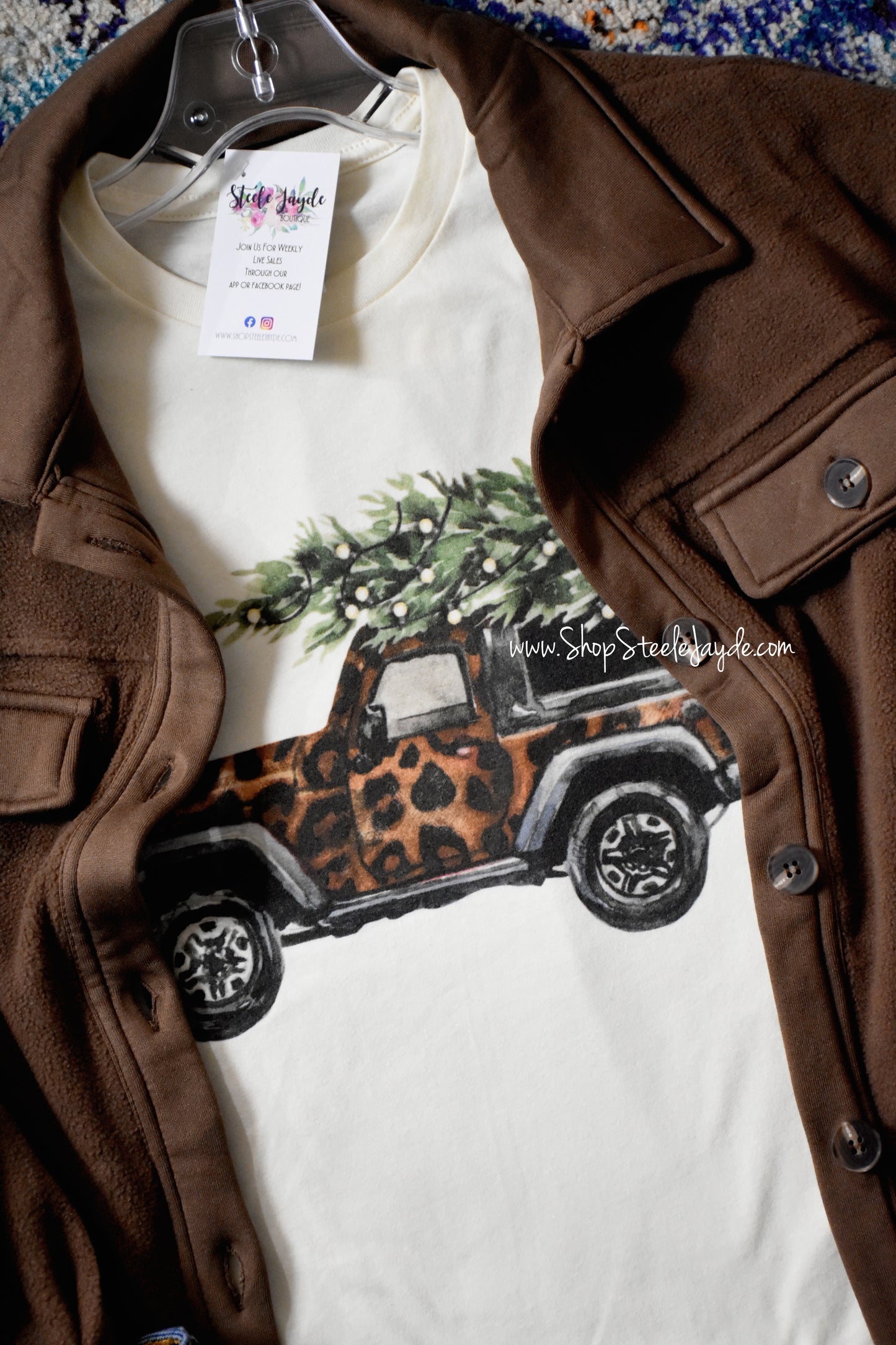 Leopard Jeep Christmas Graphic Tee